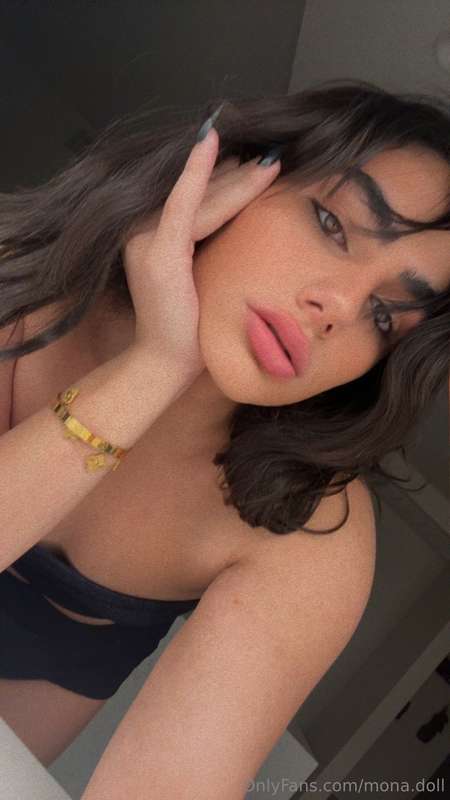 mona.doll