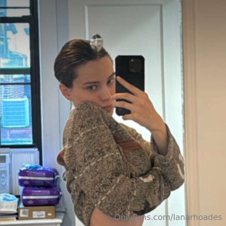 Foto 370 de Lana Rhoades en Tocromo
