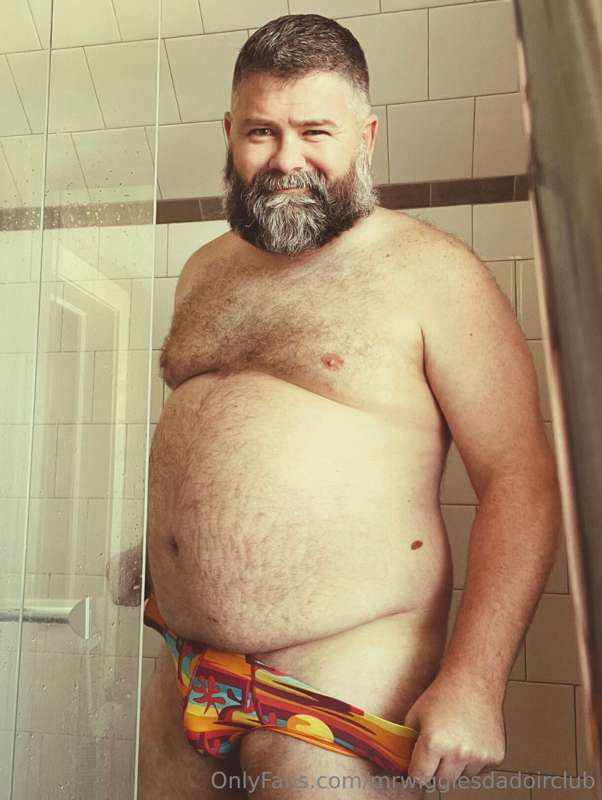 Welcome back! Here’s some shower pics I recently took for a ..
