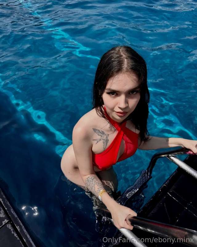 ebony.minx