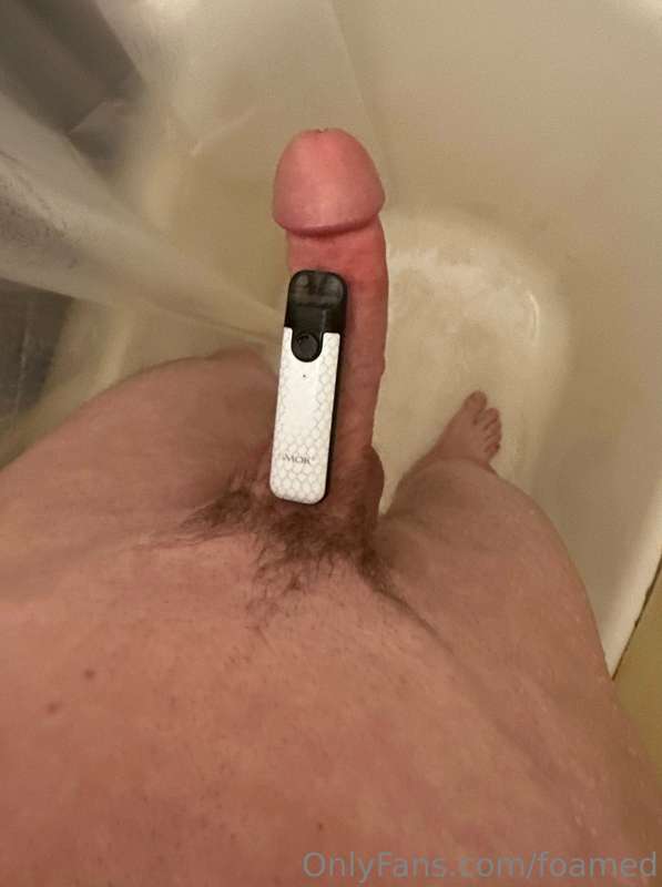 I’ll give you something to suck on😘 check your DMs!😝
