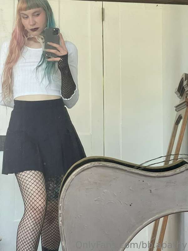 I looked v cute yesterday 🤍

(Ignore my mess- even though I ..