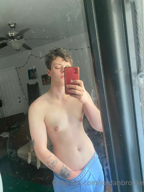Woke up horny 😩