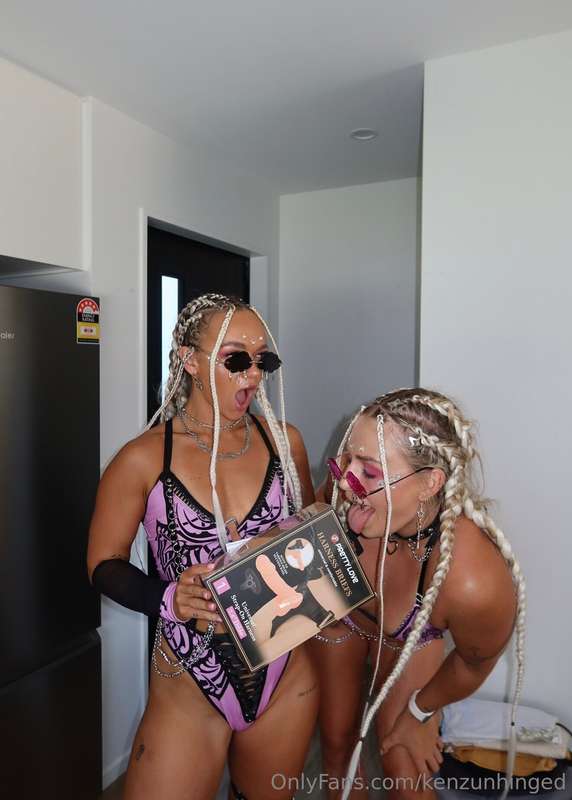 1 like and @keeksuncensored will fuck me with a strap on….