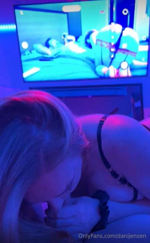 I have the tease yet but I'm sure you're cock is already thr..