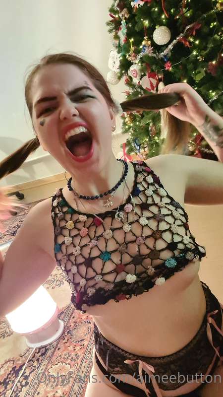 aimeebutton image #2
