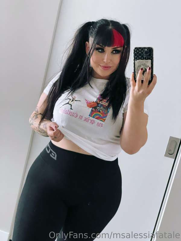 Just a reminder that I’m cute even when I’m clothed.