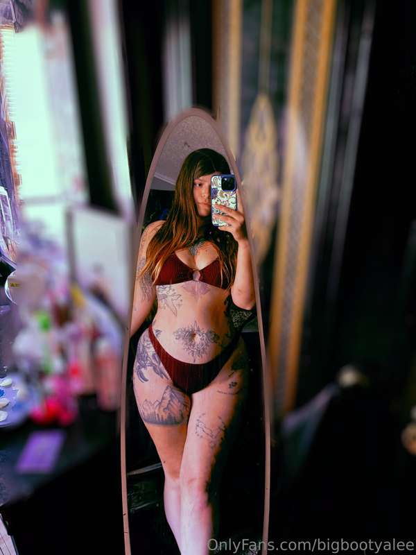 bigbootyalee