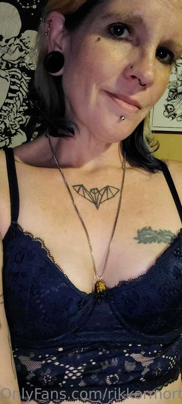 Happy titty Tuesday!!! Better late than never.