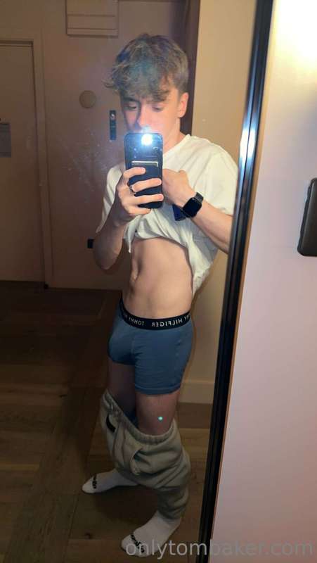 take off ur pants ;)