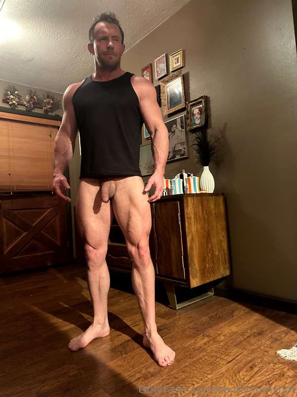 😈 My cock is ready to explode… wanna see how much?DM is the ..