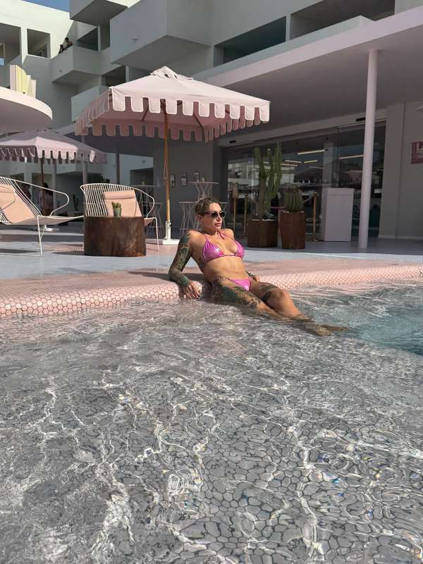 Bikinis all day long 👙