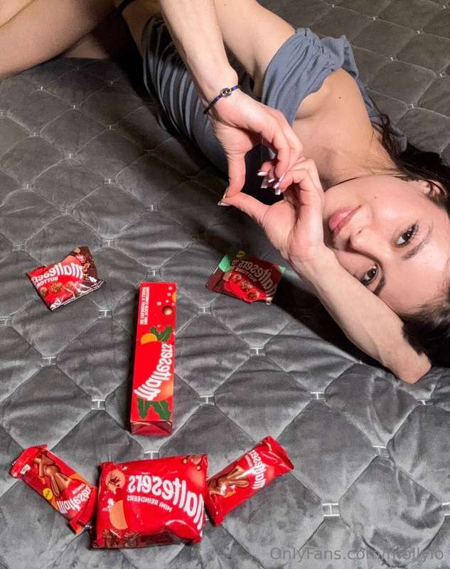 Fun fact about me: I just love sweets 😂