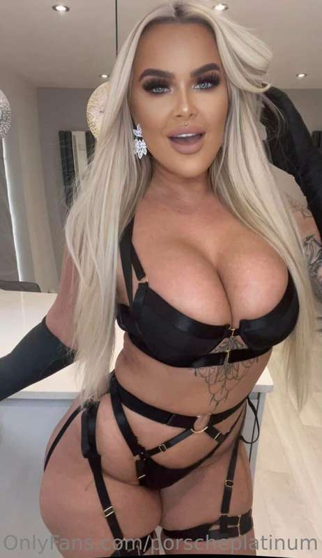 😈