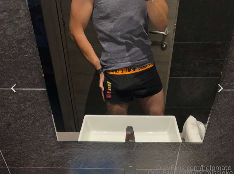#ad https://onlyfans.com/mr.missjoke
Hi I’m mrjoke Italian t..