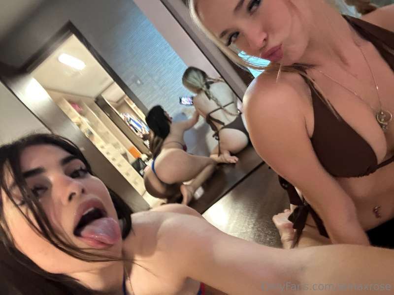alinaxrose