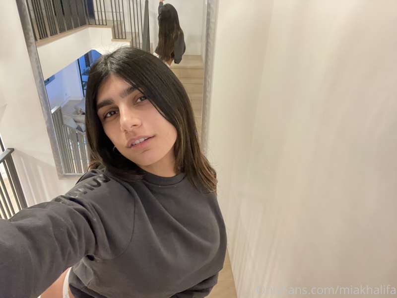 Foto 384 de Mia Khalifa en Tocromo