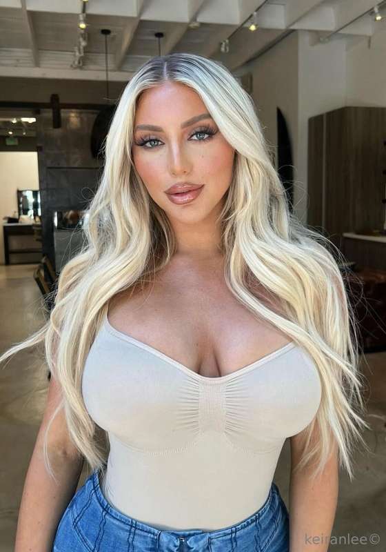 THIS SCENE IS INSANE!!! CRAZY RIMJOB AND FACIAL WITH BLONDE ..