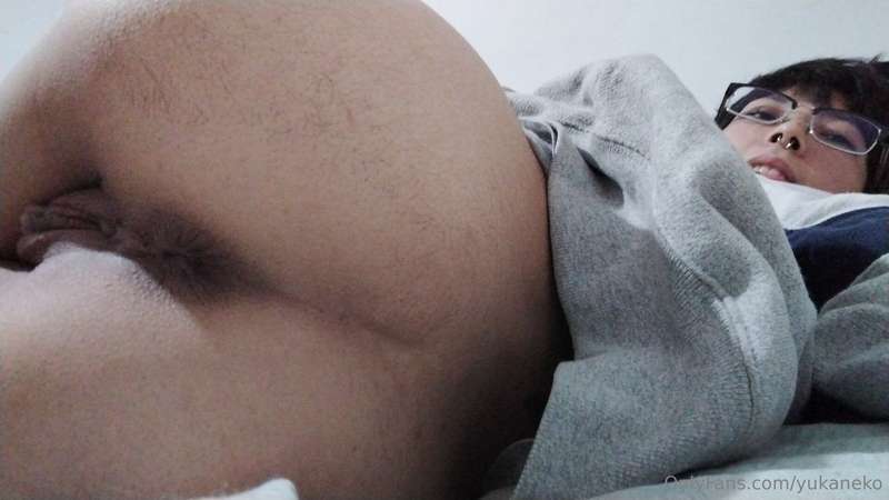 My shaved ass 💦