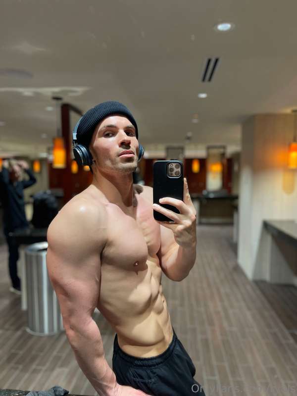 might need some help after a chest day and a 13 mile bike ri..