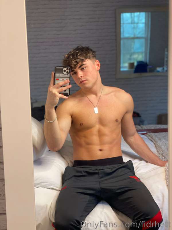 u ever just sit in ur bed n think... yeahhttps://onlyfans.co..