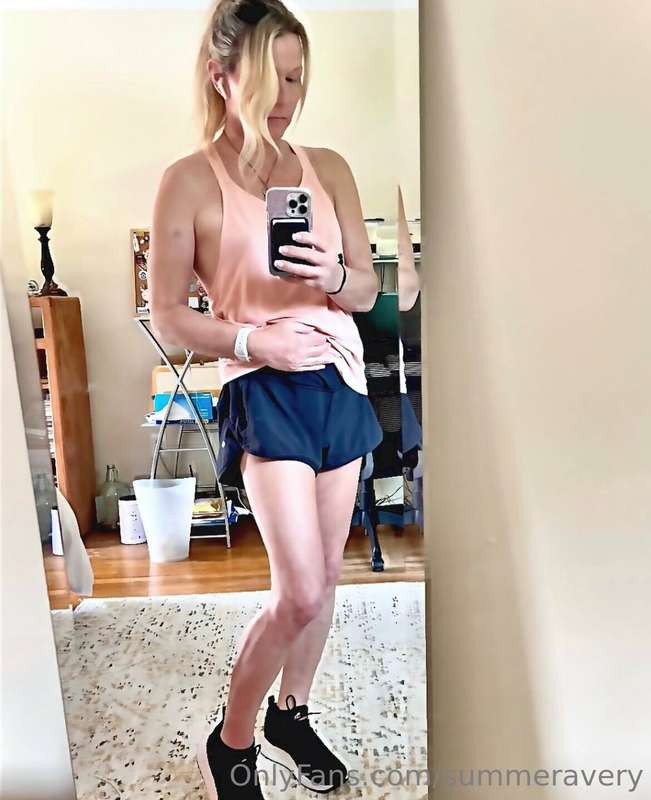 Do you like sweaty gym trans girls? 🔥💦