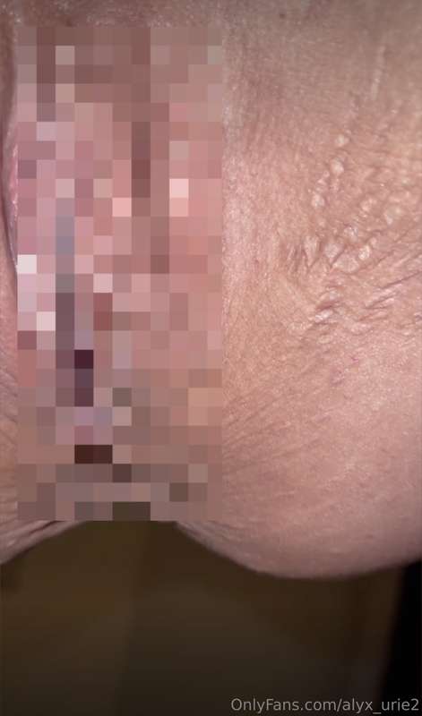 EXTREME CLOSE-UP... Curious yet? 😈💦