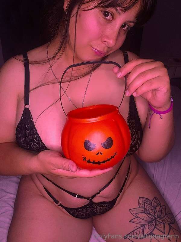 🎃🎃🎃 Mischief or sweet?
