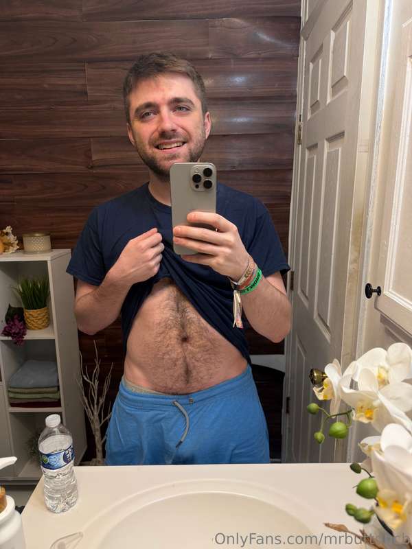 mrbuttoncb image #0