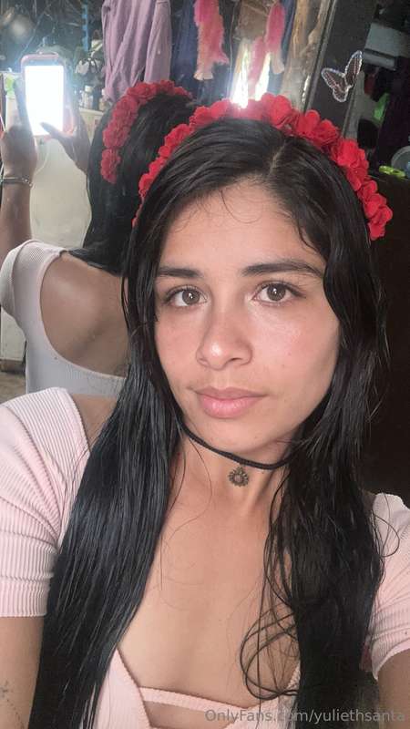 🌹🌹🌹QUEEN OF ROSES 🌹🌹🌹