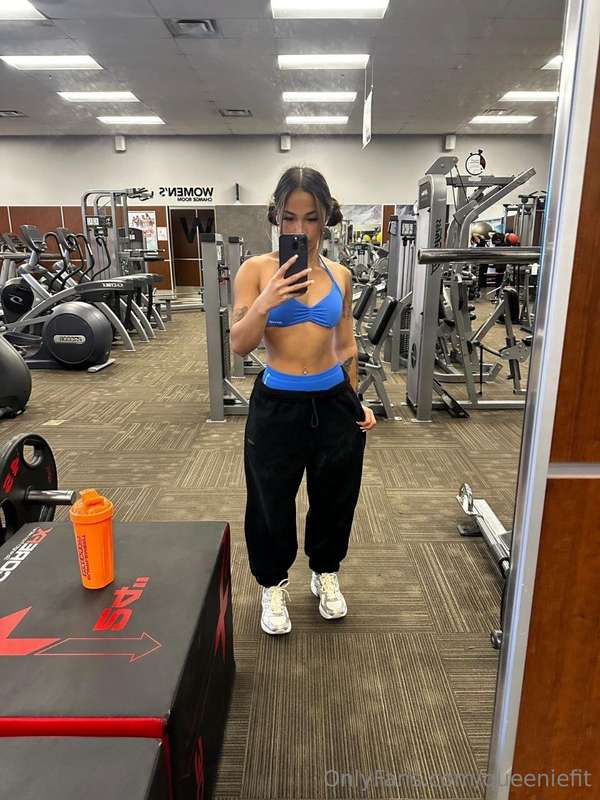 queeniefit