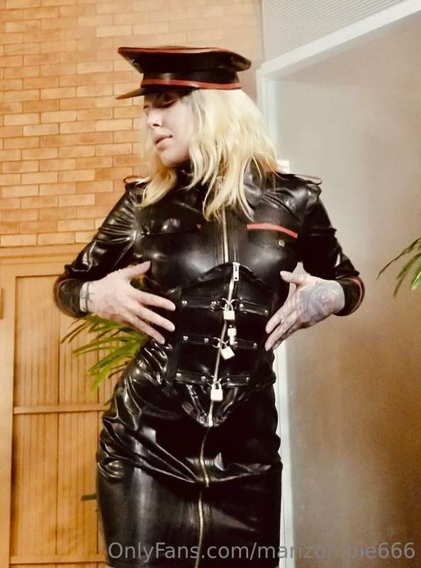 marizombie666 image #10