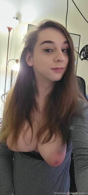 Could use someone to play with all night 😘.