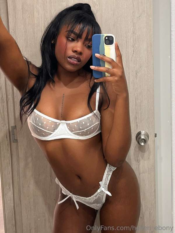 hellen_ebony