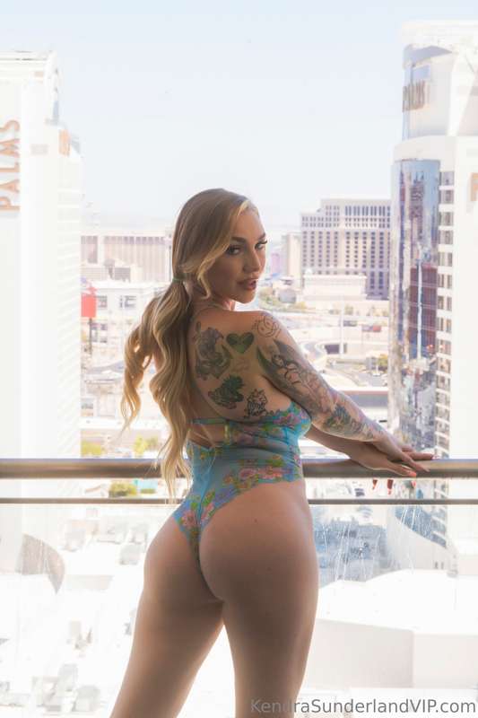 Photo 500 of Kendra Sunderland on Tocromo