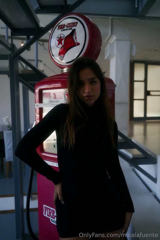 mikalafuente photo