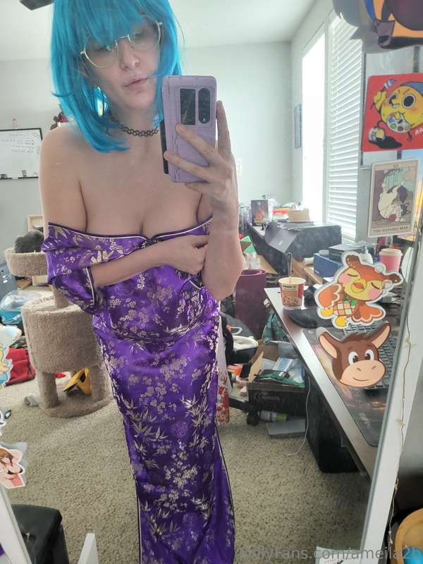 ameila2b image #0