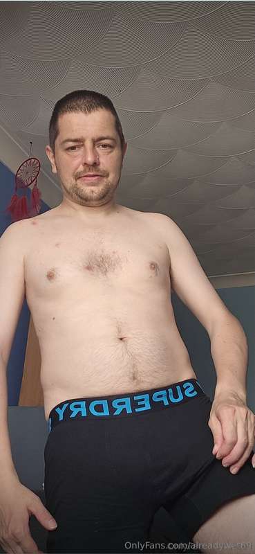 @leeliHi my name is lee 40 years old from EssexI have not be..