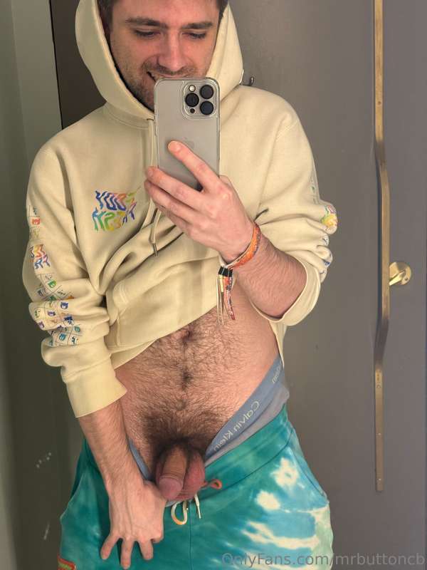 mrbuttoncb image #5