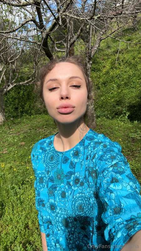 Hello, sunshine  🌞 ⚡️ Currently solar charging