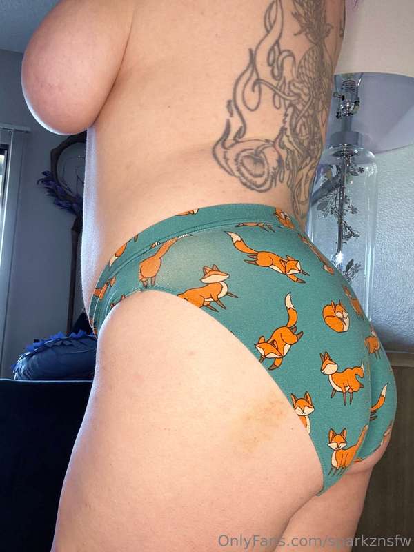 Had to take pics of my cute foxy undies for you all! My brui..