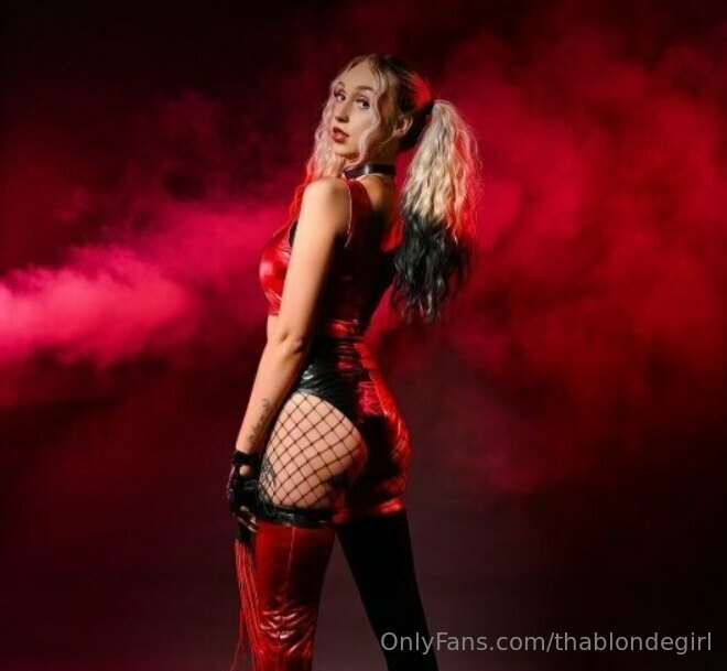 thablondegirl