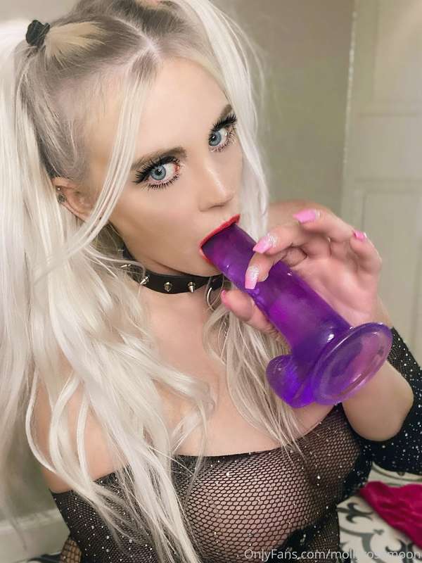 mollyrosemoon image #7