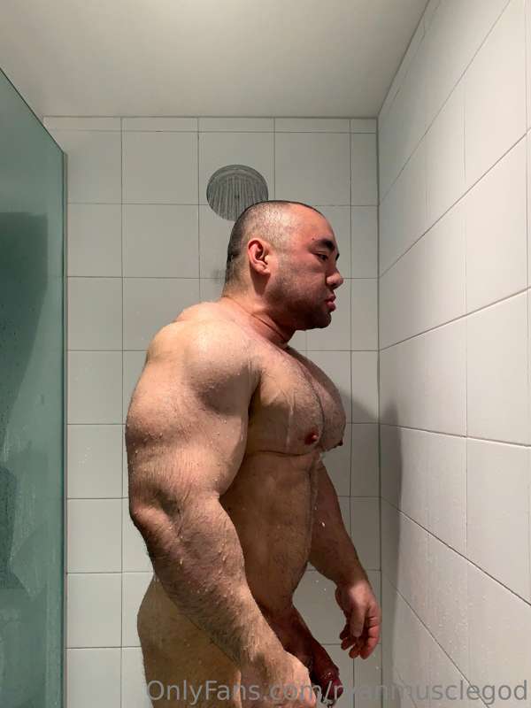 ryanmusclegod