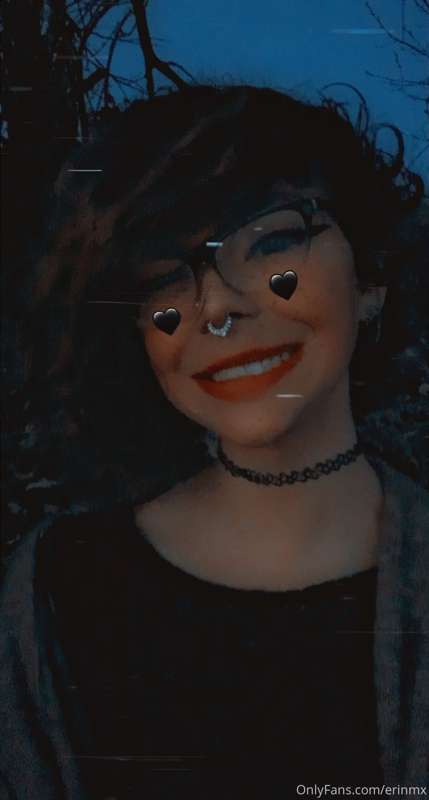 Reminder that I’m still cute as shit 💜🥺🤪