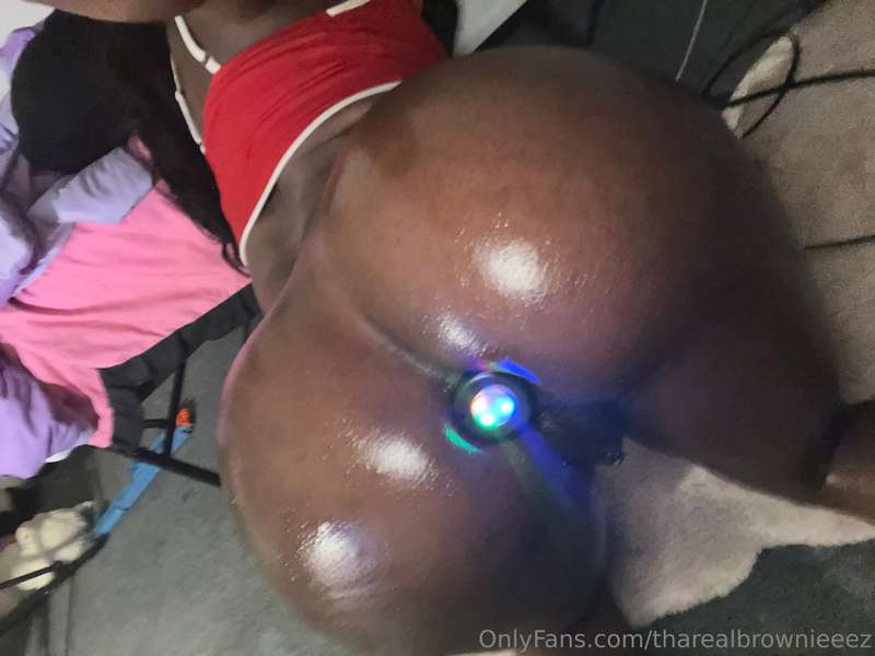 tharealbrownieeez