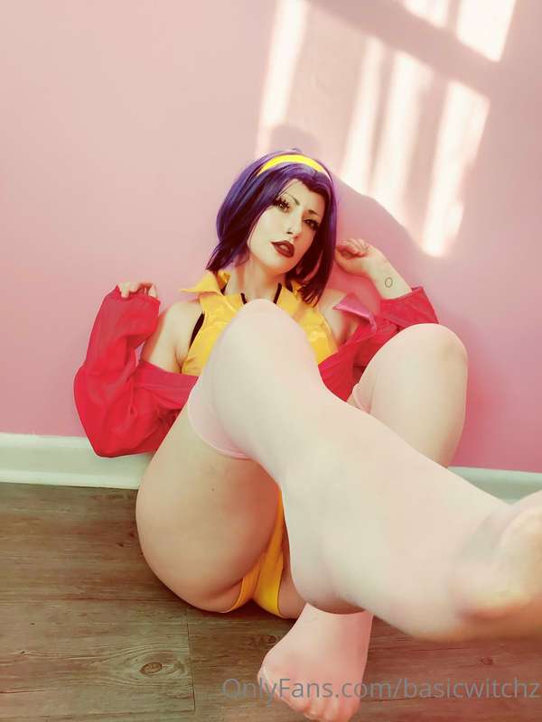 Don't my feet look so nice now? They're so so soft to touch!
