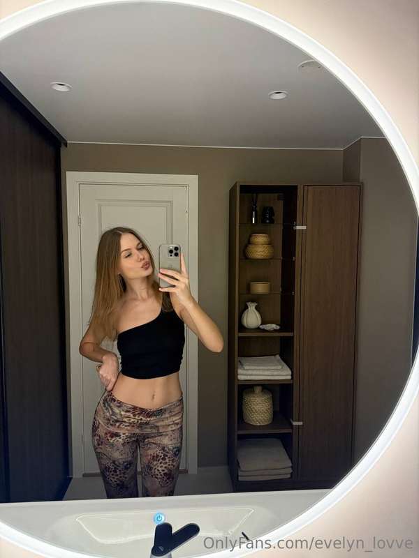 Kisses in the mirror look cute, but real ones are better agr..