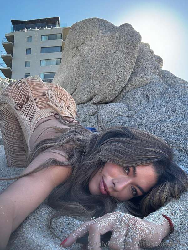 ⛱️