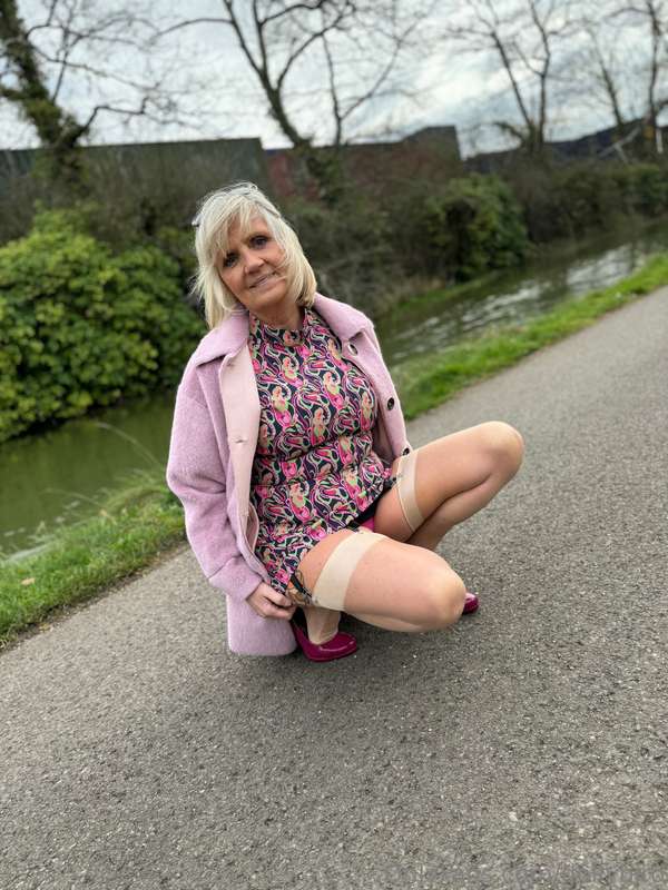 Naughty by the riverside. I seem to be in a hightened sate o..